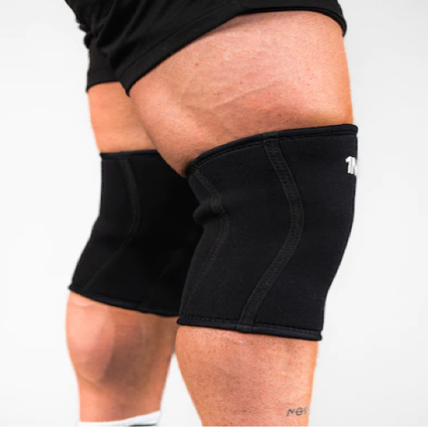 1MR THE MORE KNEE SLEEVES (Black)